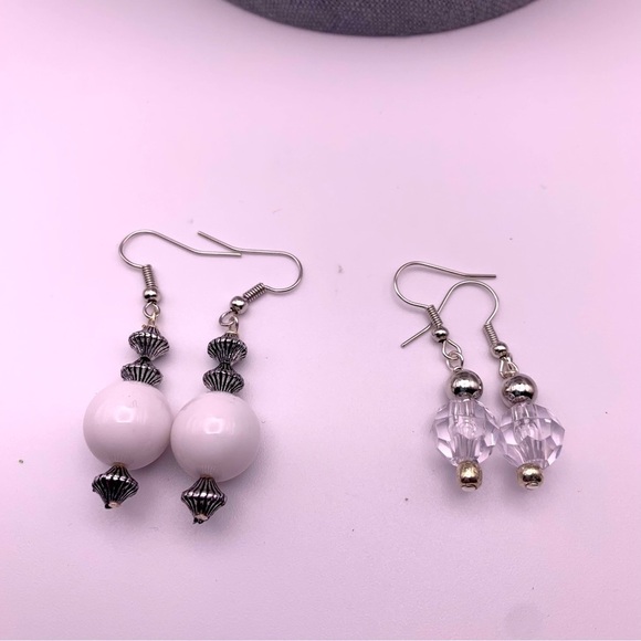 Set of Two NWOT White Clear and Silver Moroccan Inspired Beaded Dangle Earrings - Picture 1 of 5